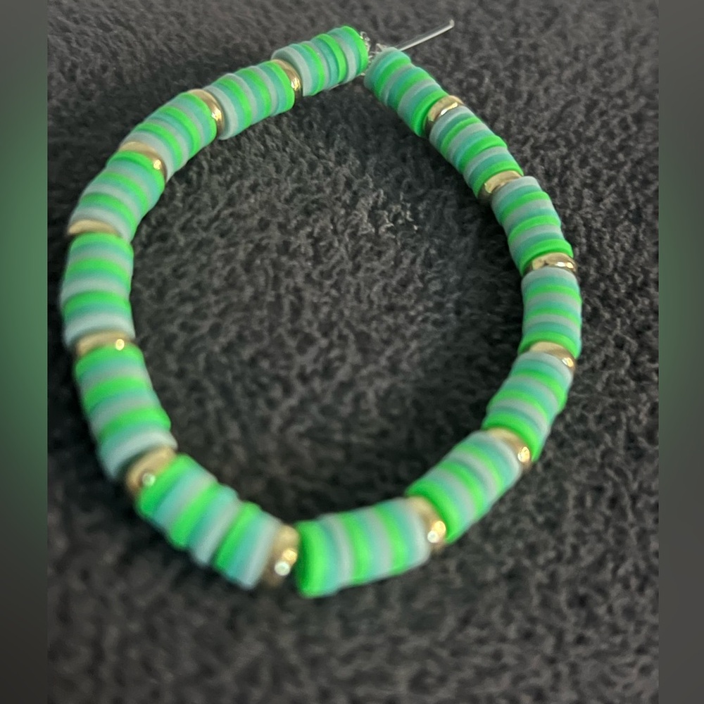 Handmade Green and Gold Beaded stretchy material Bracelet